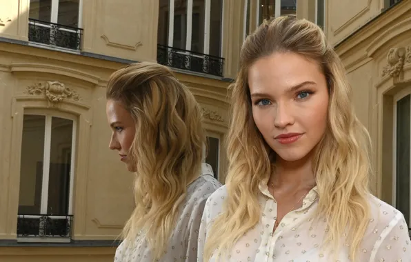 Picture look, pose, reflection, model, hair, actress., Sasha Luss, Sasha Luss