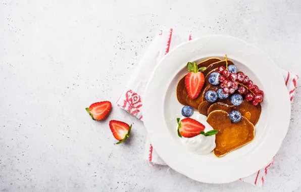 Berries, strawberry, powdered sugar, pancakes