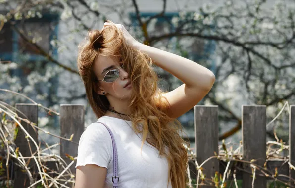 Picture girl, the fence, glasses, t-shirt, brown hair, Vadim Mironov