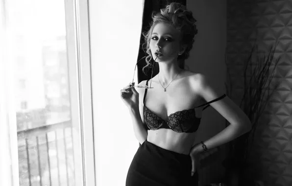 Look, pose, model, skirt, makeup, figure, glasses, hairstyle