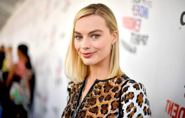 Look, pose, smile, makeup, actress, blonde, photoshoot, smile