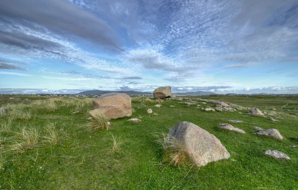 Picture the sky, clouds, stones