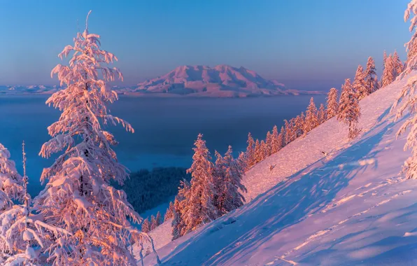 Picture winter, the sun, snow, mountains, lake