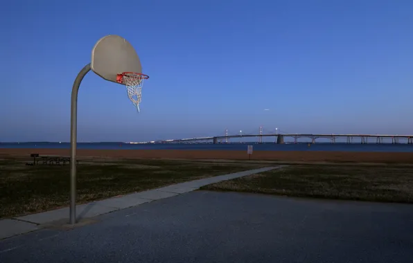 Shield, basketball, Playground