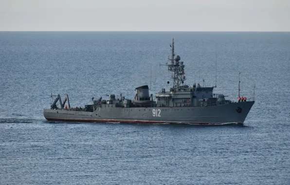 Sea, minesweeper, project 266m, cipher aquamarine, Turbinist, author Erne