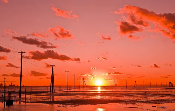 Clouds, sunset, Kutsuma Beach