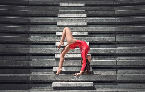 Picture grace, gymnast, Mira Boumejmajen
