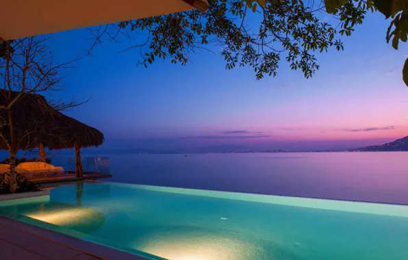 Picture the ocean, the evening, pool, Miami