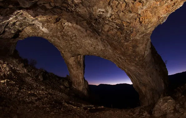Picture the sky, arch, cave, arch