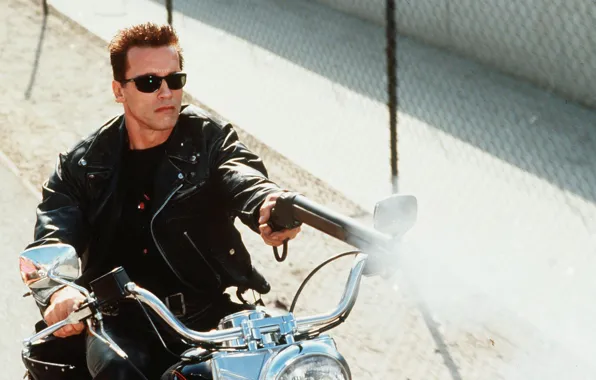 Picture man, motorcycle, actor, shotgun, Terminator 2, Arnold Schwarzenegger, Arnold Schwarzenegger, Judgment Day