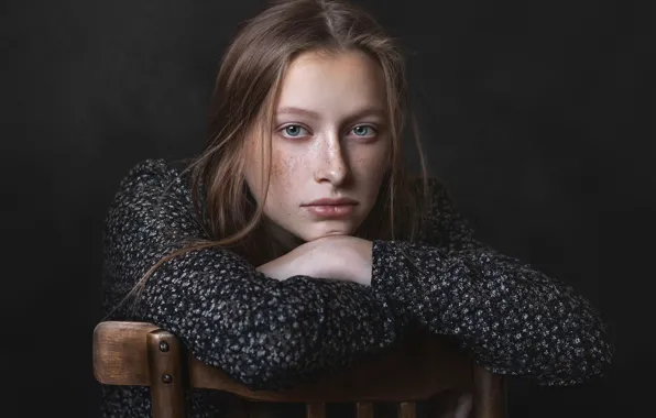 Portrait, freckles, sponge, the beauty, Elina Garipova