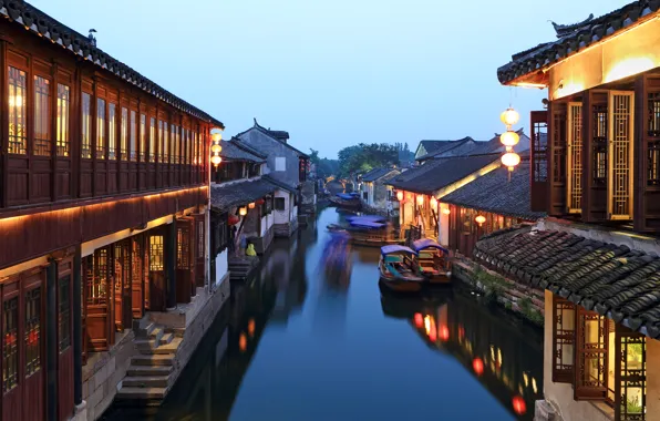 The city, river, boats, China
