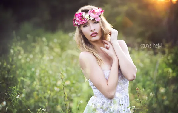 Picture field, summer, girl