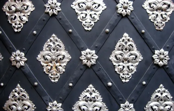 Pattern, the fence, gate, monograms