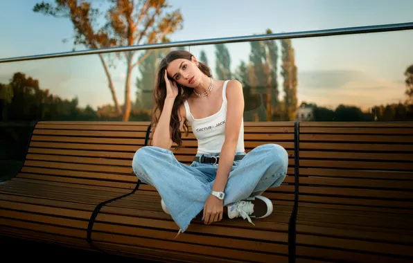 Picture girl, outdoor, sunight, hand in hairs
