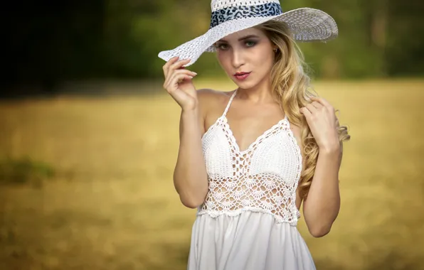 Look, pose, background, model, portrait, hat, makeup, dress