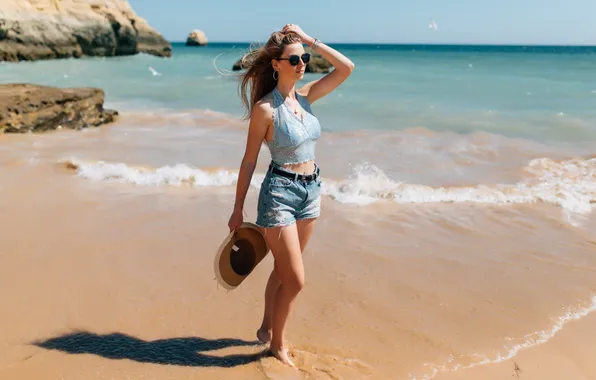 Picture girl, shorts, sea, model, pretty, sunglasses, tanned