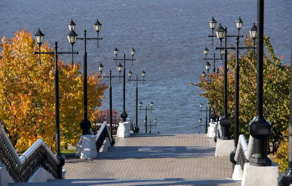 Sea, the sky, the city