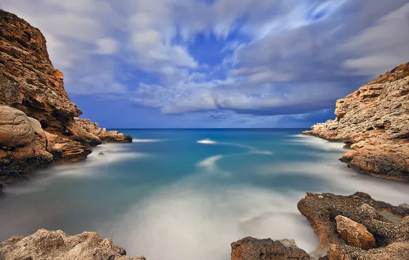 Picture sea, clouds, rocks