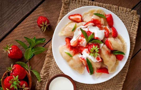 Strawberry, sour cream, dumplings