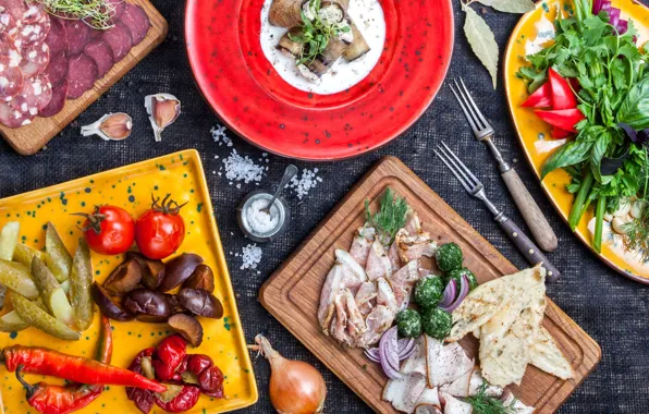 Picture meat, olives, salad, cuts, pita, pickles