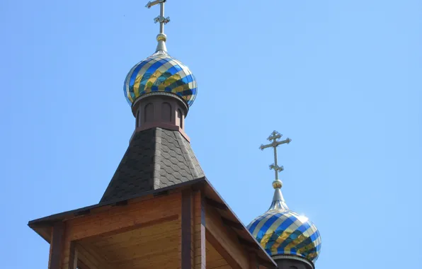 The sky, Church, dome, spring 2018, Meduzanol ©, wooden Church