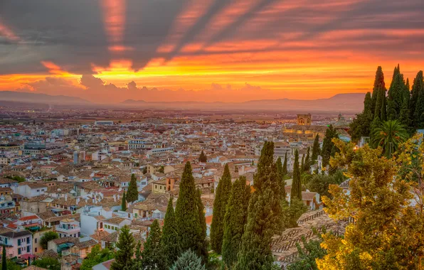 Picture the sky, rays, the city, Spain