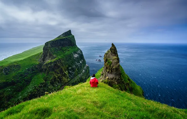 Picture the ocean, rocks, Denmark, Faroe Islands, greatness