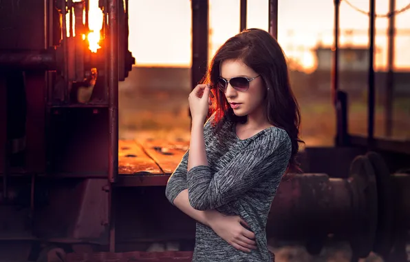 The sun, pose, model, train, portrait, hands, makeup, dress