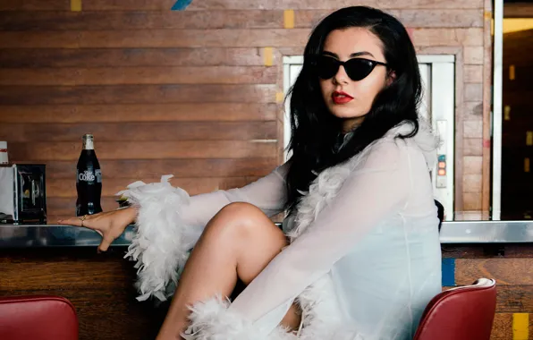 Photoshoot, Charli XCX, Charlotte Emma Aitchison