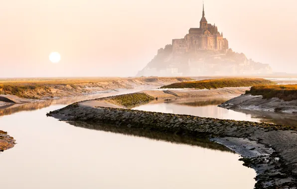 The sun, the city, France, morning, Mont-Saint-Michel, the island fortress of