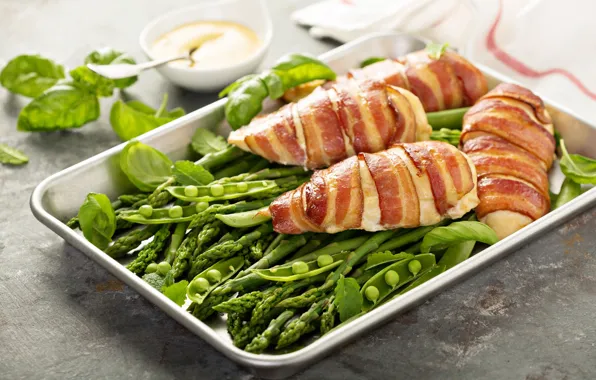 Food, meat, vegetables, sauce, asparagus, green peas, rolls