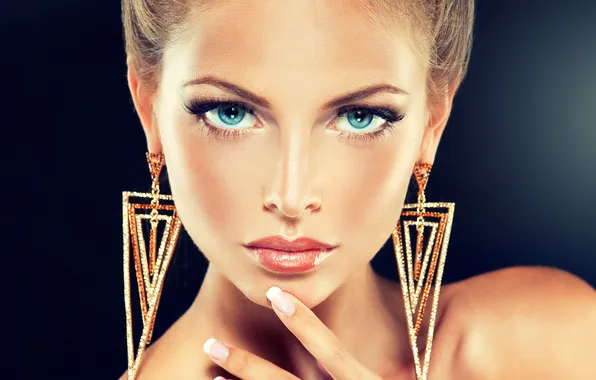 Picture look, face, model, hand, earrings, makeup