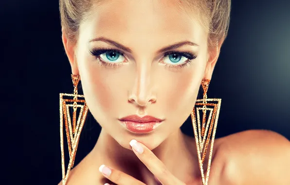 Look, face, model, earrings, hands, makeup