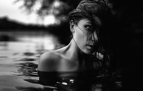 Portrait, in the water, George Chernyadev, Xenia, Kseniya Kokoreva, The Cold water