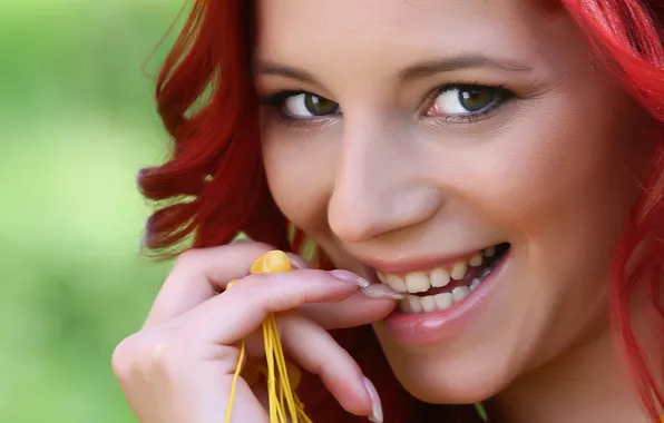 Look, face, smile, lips, red