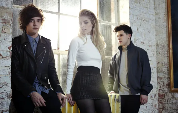 Picture light, window, electronics, pop music, indie pop, Ministry of Sound, trip-hop, dream pop