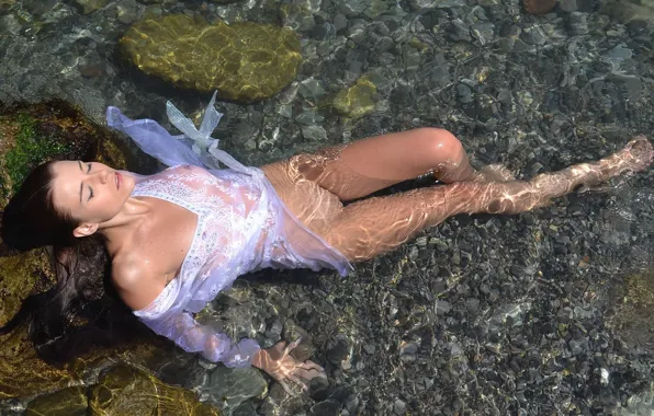 Water, Girl, Wet, Summer, Stones, Body, Brunette, Heat