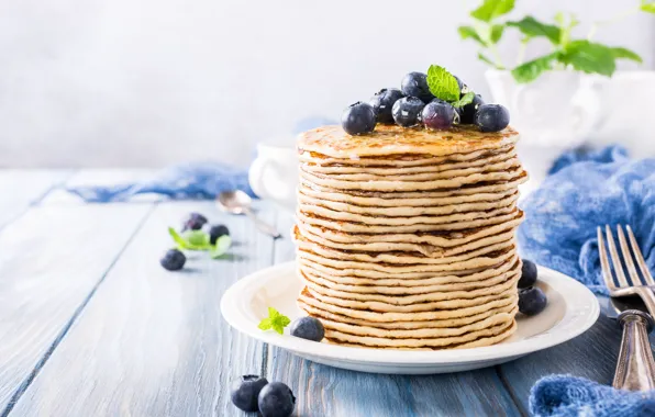 Berries, blueberries, honey, pancakes, pancakes