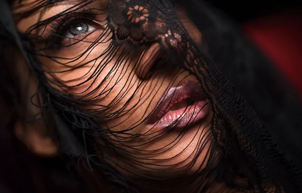 LOOK, FACE, VEIL