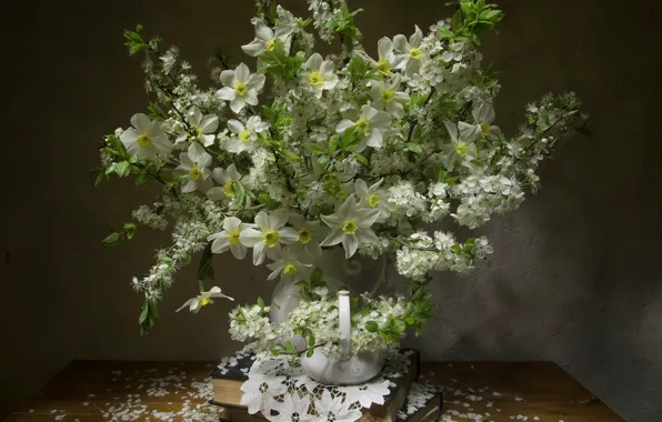 Picture flowers, branches, books, pitcher, table, napkin, daffodils, vase