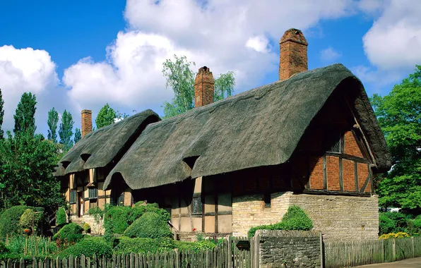 Picture roof, the sky, clouds, house, the fence, England, yard, cottage