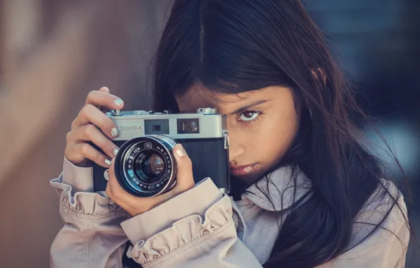 Picture the camera, girl, Focus, Konica