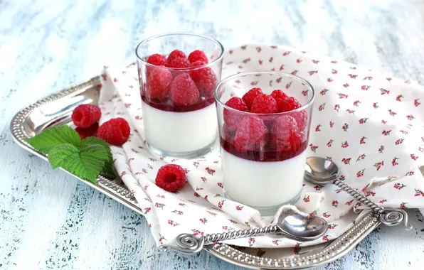 Picture berries, raspberry, leaf, glasses, tray, spoon