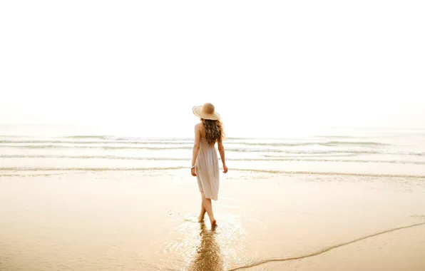 Picture sea, water, girl, hat