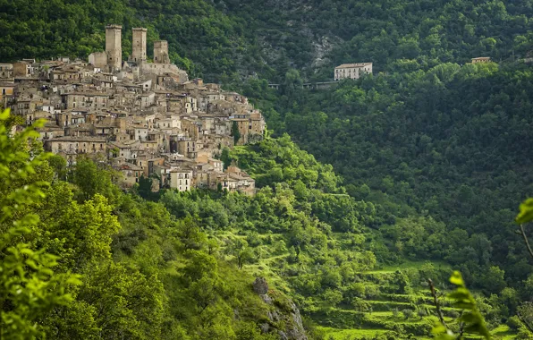 Greens, forest, trees, mountains, home, slope, Italy, Pacentro