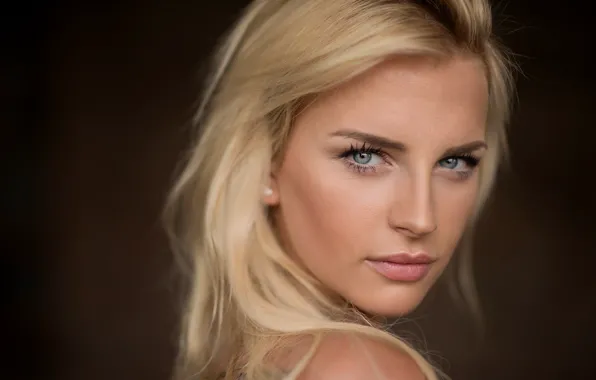 Look, close-up, face, portrait, makeup, hairstyle, blonde, beauty