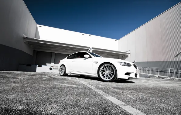 Picture the sky, the building, BMW, BMW, white, white, E92, the front part