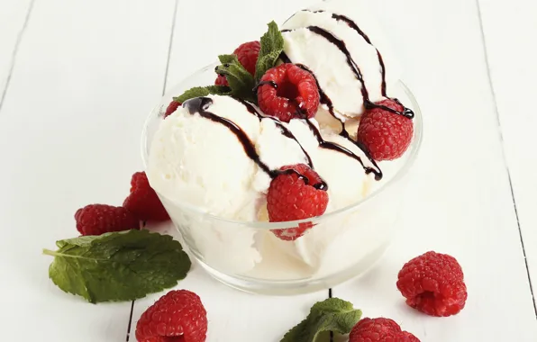 Berries, ice cream, bowl