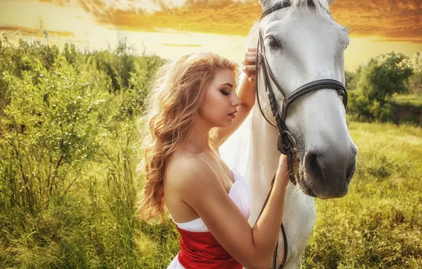 Picture girl, nature, animal, horse, makeup, blonde, profile, curls
